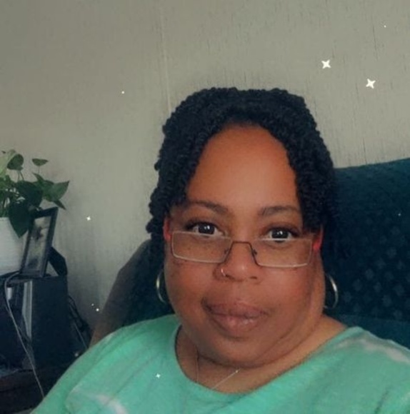 Meet your Posher, Candace - Picture 1 of 1